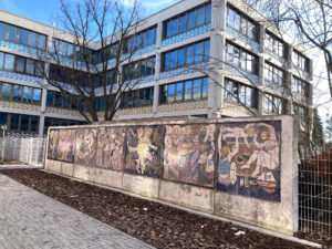 Petrich, Schulz, Lernen und Freizeit, Mosaikmauer, Buch